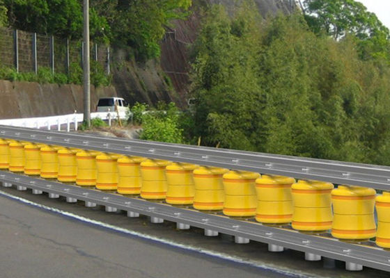 Guter Preis Oberfläche EVA-gefüllte Rollenschutzgrille SB-Grad Schlagdämpfungssicherheitsschranke ideal für Lager und Umgebungen Online