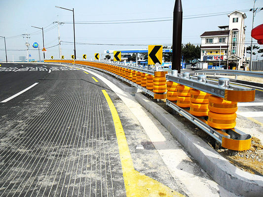 Guter Preis Durchmesser 245 350 mm Rollengröße Leitplanken-Rollbarriere Tunnelsicherheit Lösung für Straßenschutz und Verkehrsregelung Online
