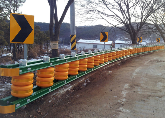 Good price Anpassung PU EVA Highway Rotating Barrier Guardrail Online